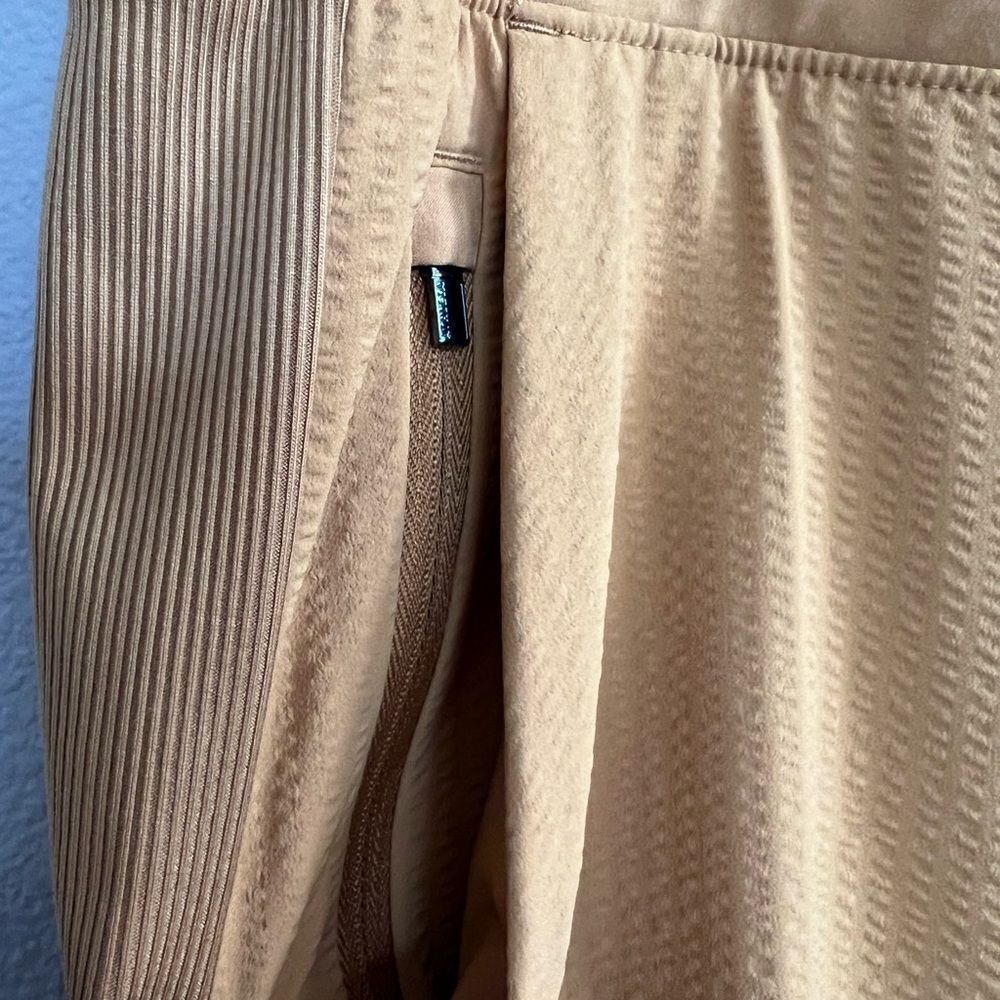 Athleta Textured Brooklyn Joggers in Tuscan Gold - Picture 6 of 14